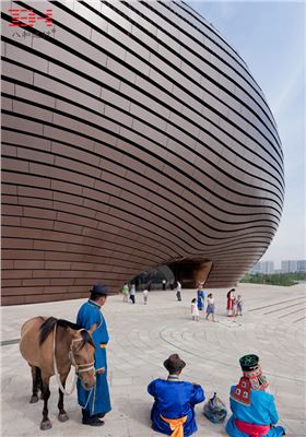 鋁單板幕墻 (1).jpg