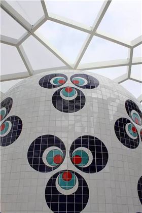 材料屬性的實現(xiàn)與現(xiàn)實-米蘭世界博覽會22 材料屬性的實現(xiàn)與現(xiàn)實-米蘭世界博覽會22