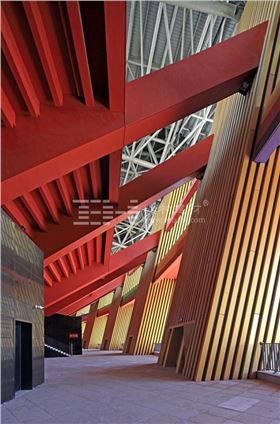 內蒙古鄂爾多斯體育中心-金色氟碳鋁單板4