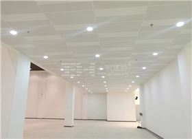 貴州興義體育中心 - 鋁單板、弧形鋁方通吊頂6