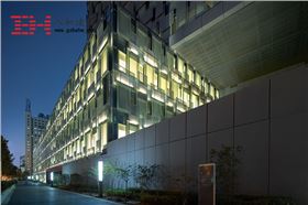 南京鼓樓醫院 - 白色鋁方通吊頂2 南京鼓樓醫院 - 白色鋁方通吊頂2