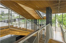 仿木紋鋁方管吊頂