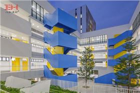 華中師范大學附屬龍園學校-外墻鋁單板005.jpg 華中師范大學附屬龍園學校-外墻鋁單板005.jpg