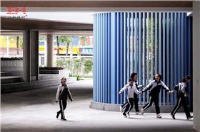 華中師范大學附屬龍園學校-方管鋁方通02.jpg 華中師范大學附屬龍園學校-方管鋁方通02.jpg