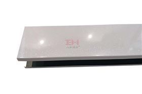 覆膜鋼方通(珍珠白) 覆膜鋼方通(珍珠白)