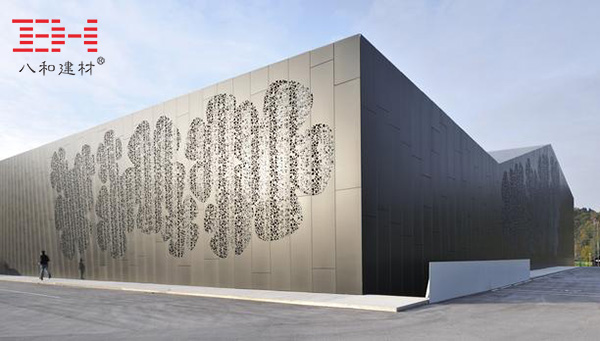 斯洛文尼亞Pod?etrtek體育館 (5).jpg