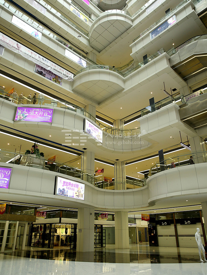 購物中心中庭護欄鋁單板-廣州世貿服裝城