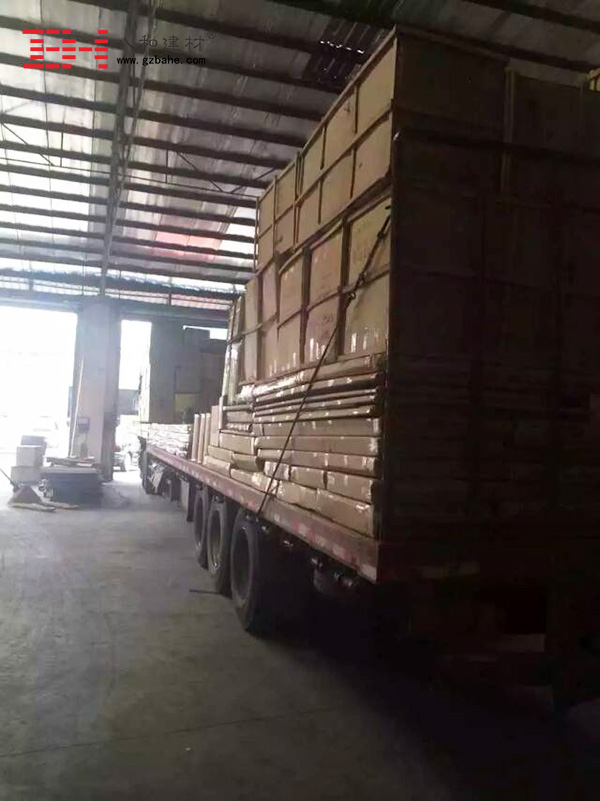 【第五批】東莞金黃葉項目鋁單板發貨繼續 【第五批】東莞金黃葉項目鋁單板發貨繼續