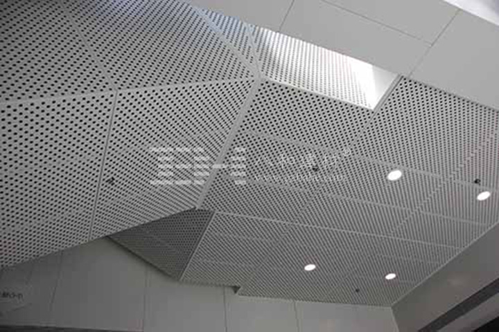 沖孔鋁單板吊頂應用案例 沖孔鋁單板吊頂應用案例