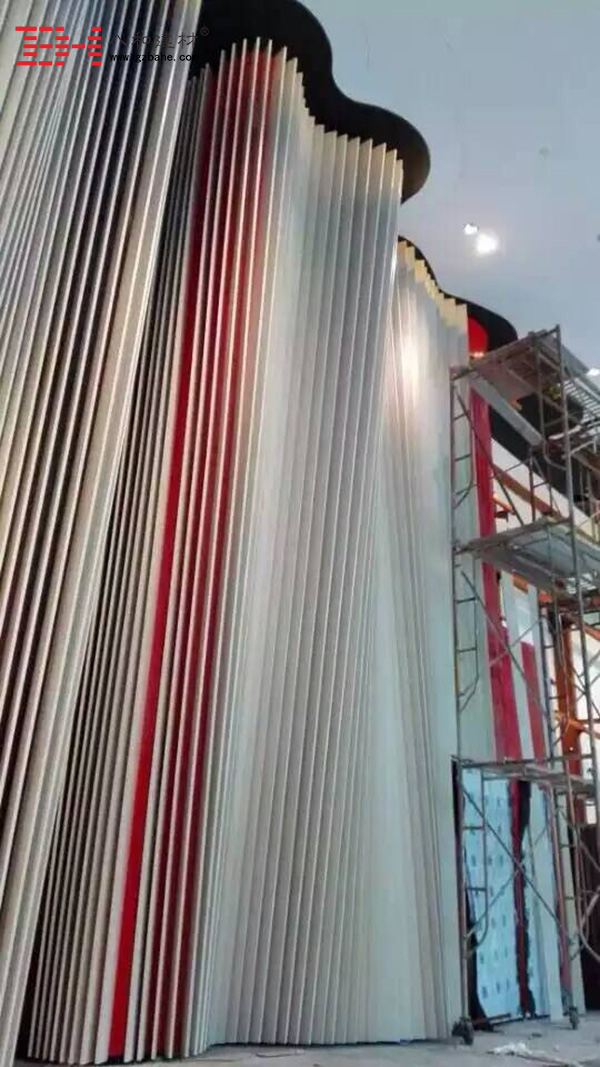 【先睹為快】異型鋁單板和方管鋁方通組合之藝術褶紙 【先睹為快】異型鋁單板和方管鋁方通組合之藝術褶紙