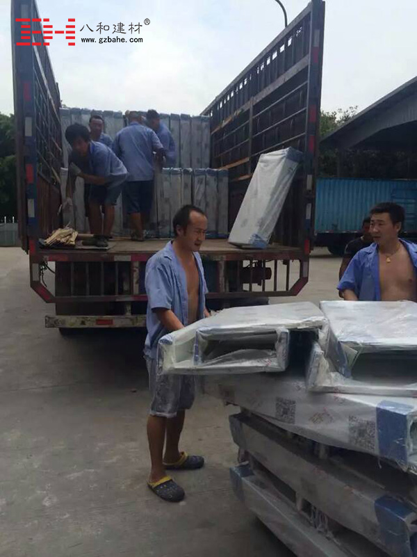 【福建龍巖南站】長汀南站項目氟碳鋁單板出貨-八和建材 【福建龍巖南站】長汀南站項目氟碳鋁單板出貨-八和建材