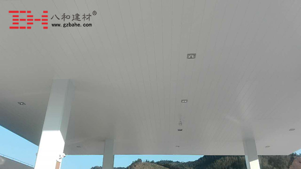 京臺高速福建建甌加油站防風條扣板6 京臺高速福建建甌加油站防風條扣板6