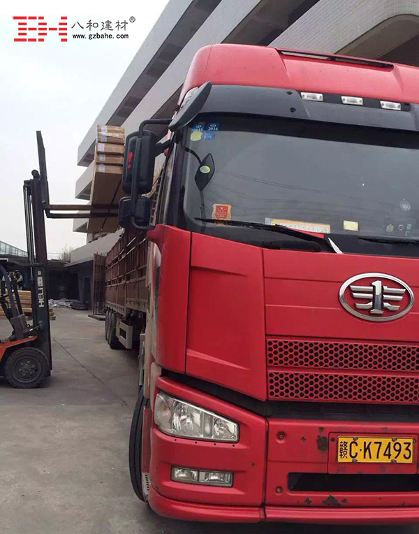 【發貨動態】湖南郴州華泰城綜合體鋁方通天花第三批