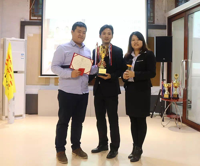 八和建材最可愛的人-黃為(銷售經理)8 八和建材最可愛的人-黃為(銷售經理)8