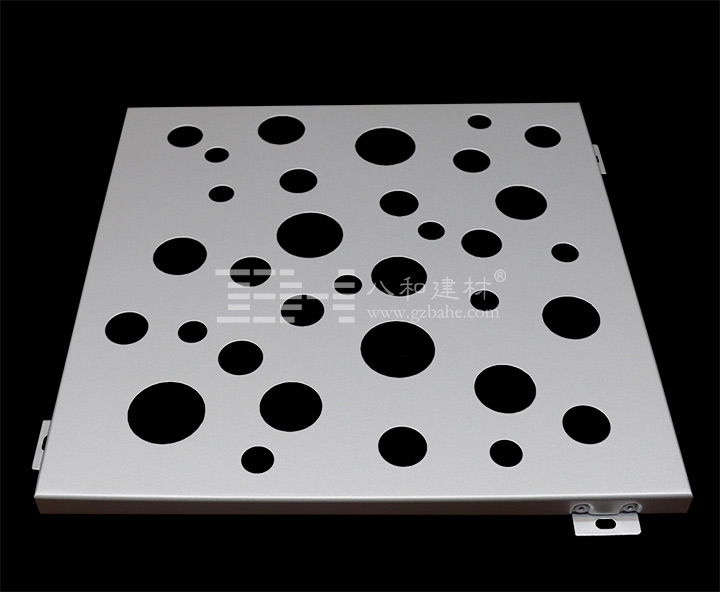 不規則沖孔鋁單板2