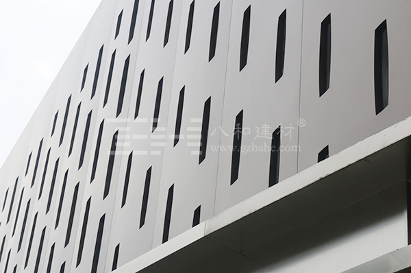 林肯中心汽車4S店外墻鋁單板室內(nèi)鋁天花吊頂2 林肯中心汽車4S店外墻鋁單板室內(nèi)鋁天花吊頂2