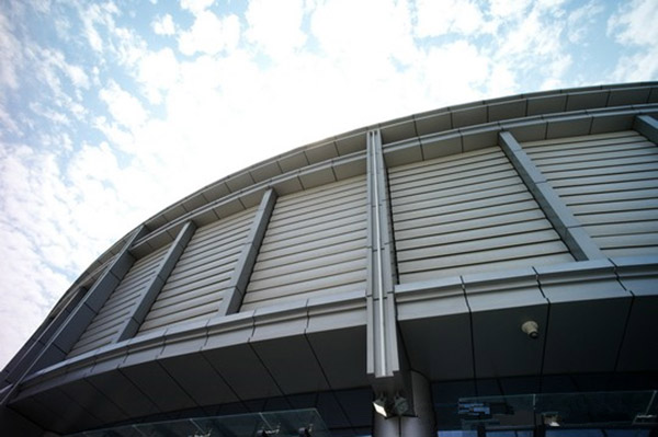 深圳鹽田體育館外墻氟碳鋁單板.jpg