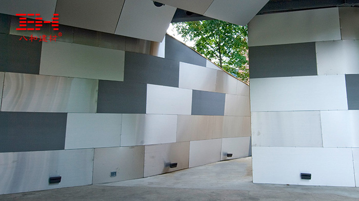 室內鋁單板幕墻.jpg 室內鋁單板幕墻.jpg