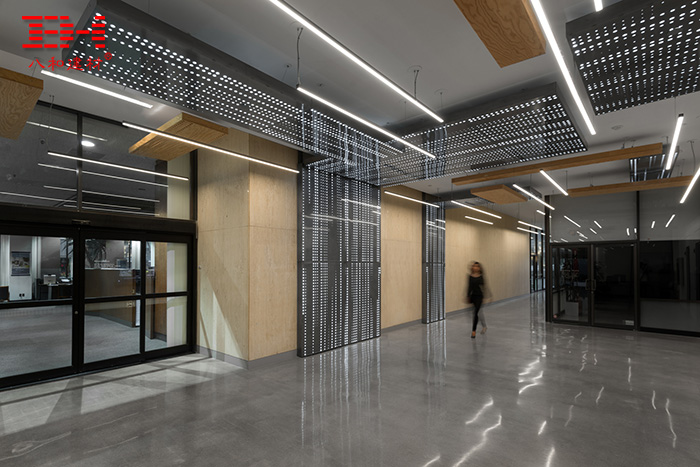 藝術(shù)穿孔鋁單板-8.jpg 藝術(shù)穿孔鋁單板-8.jpg