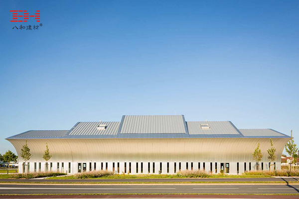 迪濟(jì)耶新藝術(shù)中心01.jpg 迪濟(jì)耶新藝術(shù)中心01.jpg