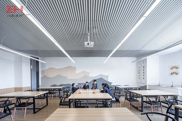 學校鋁方通吊頂 學校鋁方通吊頂