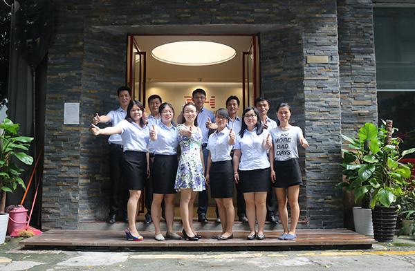 【專業團隊】八和兩百多工人制造的鋁單板由銷售團隊完成 【專業團隊】八和兩百多工人制造的鋁單板由銷售團隊完成