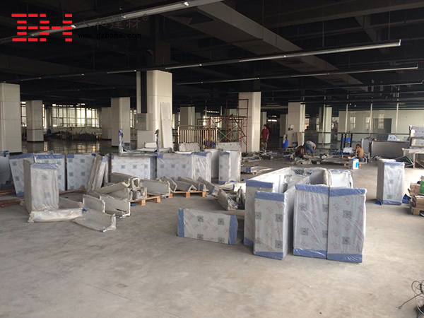 【鋁單板安裝現(xiàn)場】包柱鋁單板密拼安裝方式高要求 【鋁單板安裝現(xiàn)場】包柱鋁單板密拼安裝方式高要求