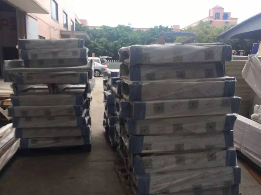 鋁單板廠家又一次完美的出貨 鋁單板廠家又一次完美的出貨